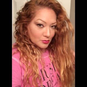 Meet your Posher, Ofelia